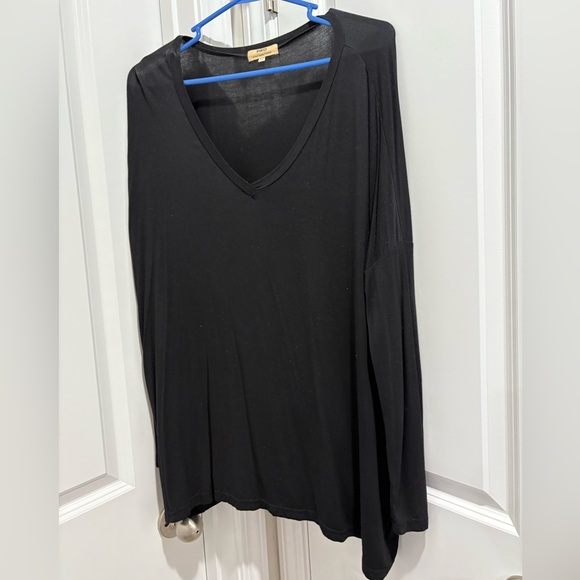 Piko 1988 Classic Black V-Neck Blouse - Picture 1 of 3